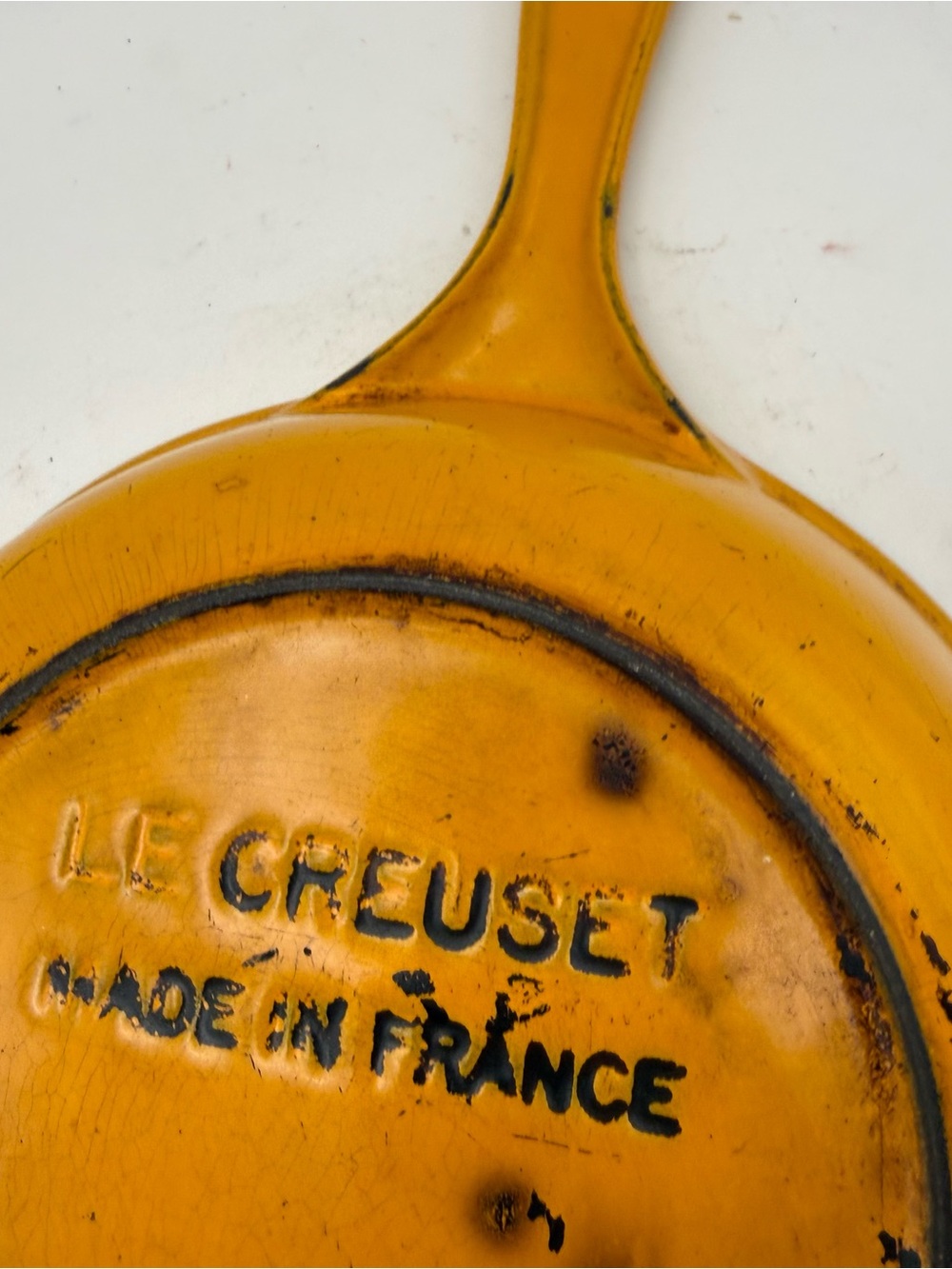 Le Creuset Double Spout Enameled Cast Iron Skillet #20 Yellow Vintage - Picture 11 of 14